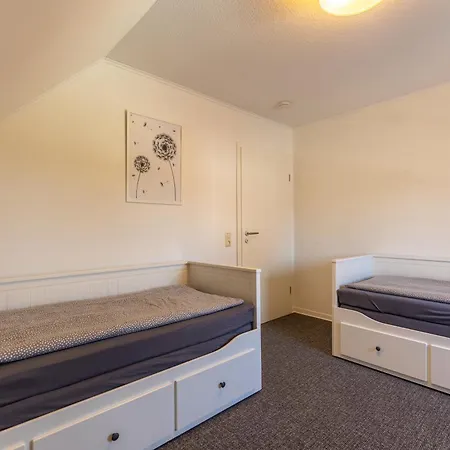 Schwalbennest Apartman *