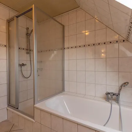 Schwalbennest Holtgast